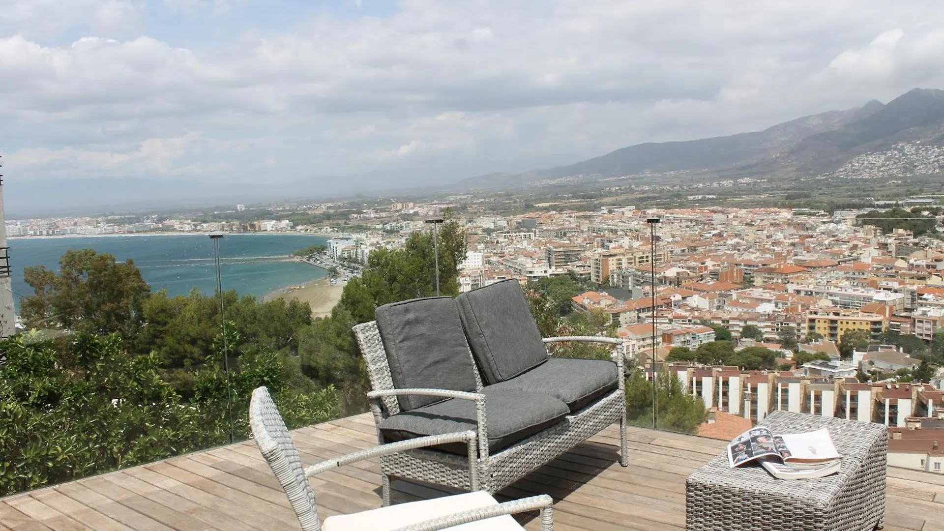 Agi Villa Pamela Roses Holiday home