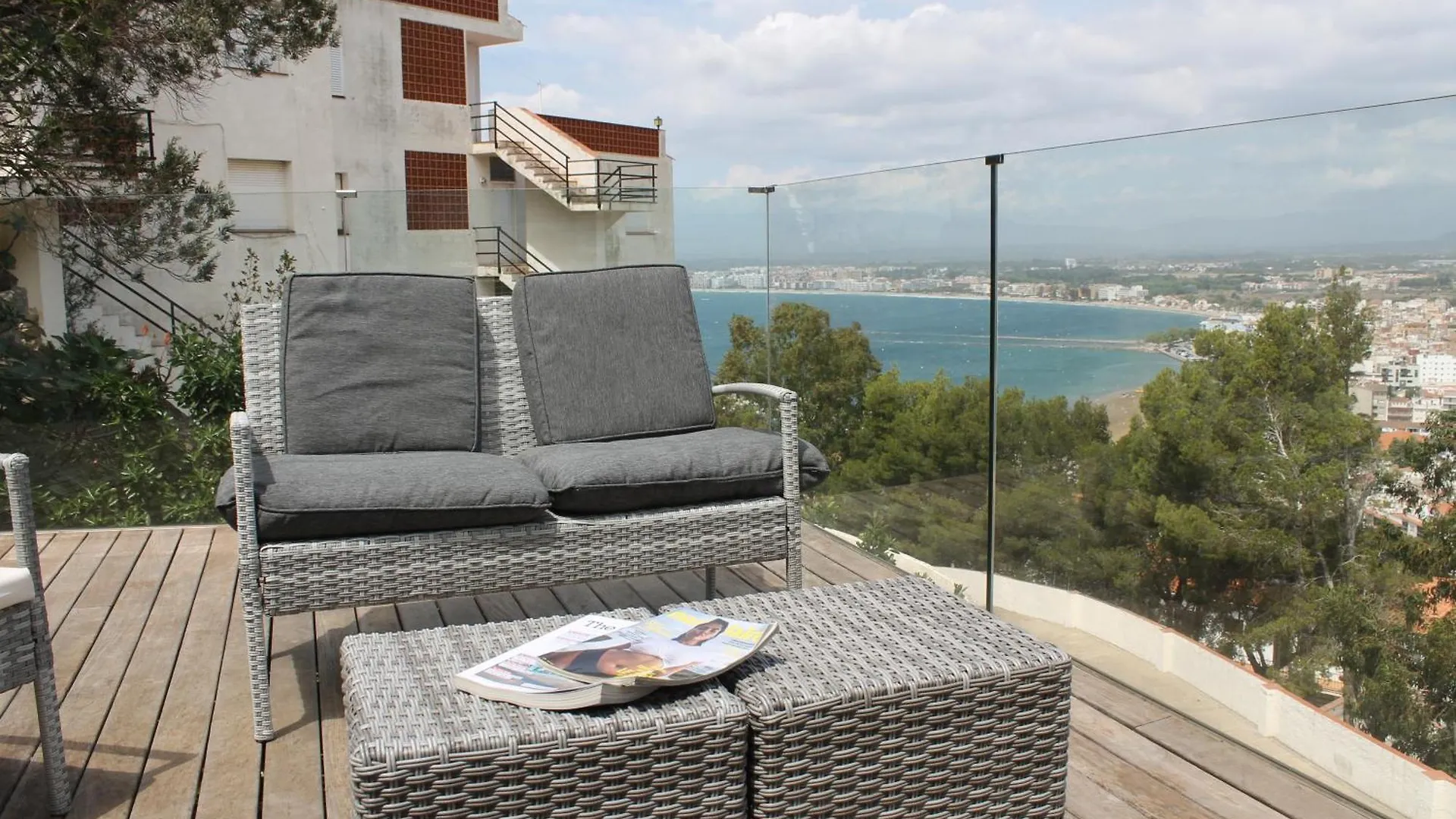 Agi Villa Pamela Roses 0*,